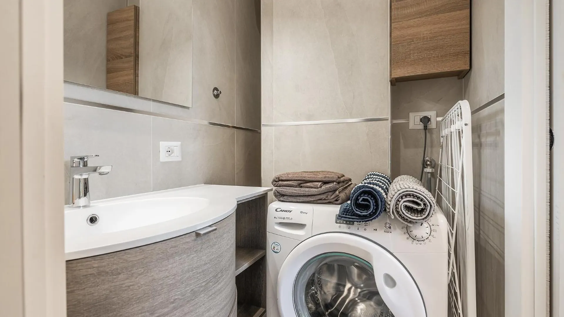 Appartamento Loft Beata Da Basel Quartu SantʼElena Italia