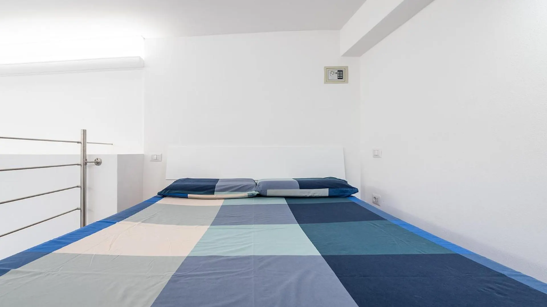 Appartamento Loft Beata Da Basel Quartu SantʼElena 0*,  Italia